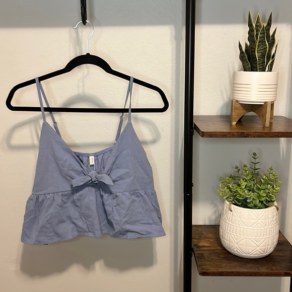 Rowme Solid Knot Front Peplum Cami - Picture 5 of 10